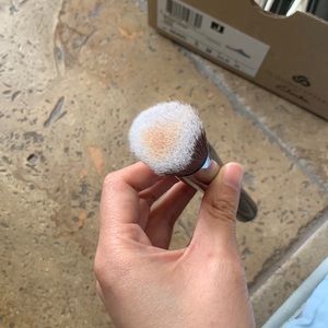 Sigma F80 FLAT KABUKI™ BRUSH